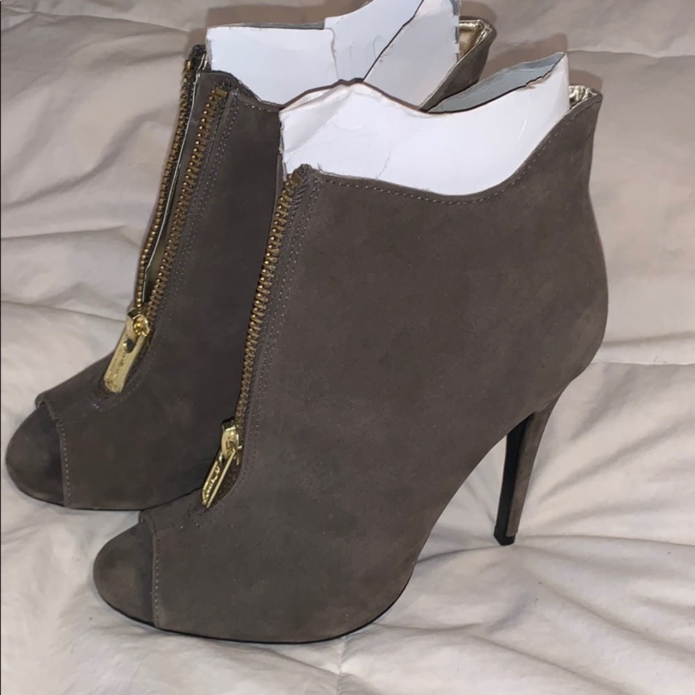 NWOB Dollhouse Open toe booties